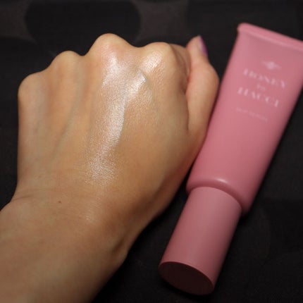 HACCI スキップセラムのクチコミ「デパートの中でピンク色のボトルがたくさん並んでいて、惹かれました。
HACCIはお高いイメー.....」(3枚目)