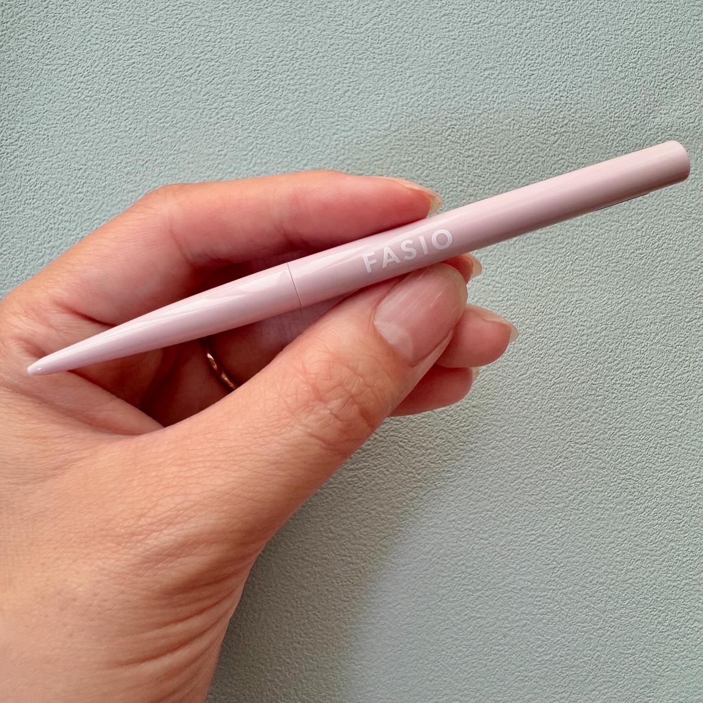 ウォータープルーフ アイブロウ(超極細芯) 02 ブラウン/FASIO/アイブロウペンシルを使ったクチコミ（2枚目）