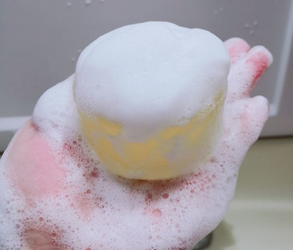 ハンドメイドボタニカルソープ レモングラス/ガーデニア/MARKS&WEB/洗顔石鹸を使ったクチコミ(3枚目)