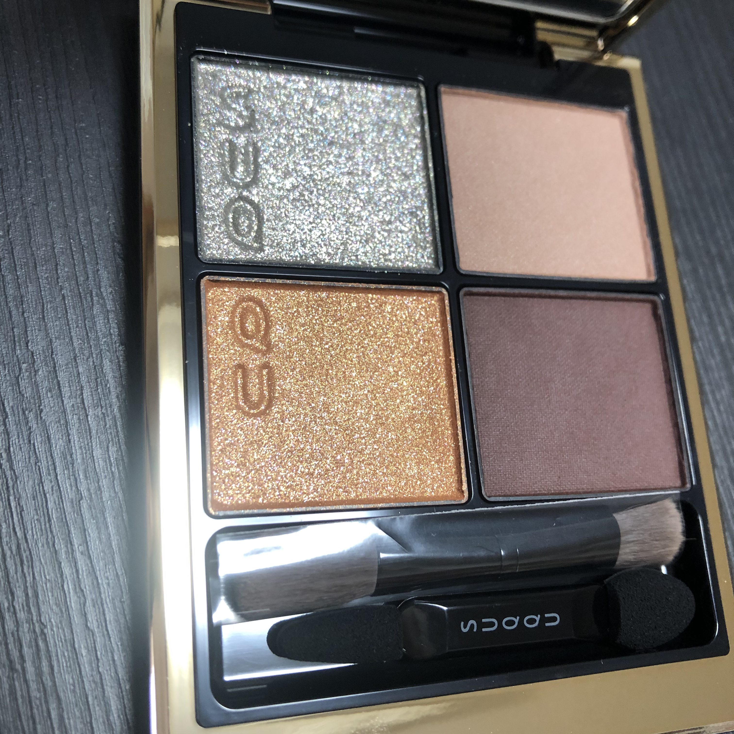 シグニチャー カラー アイズ 128 煌砂 - KOUSA（限定色）/SUQQU/アイシャドウパレットを使ったクチコミ（3枚目）