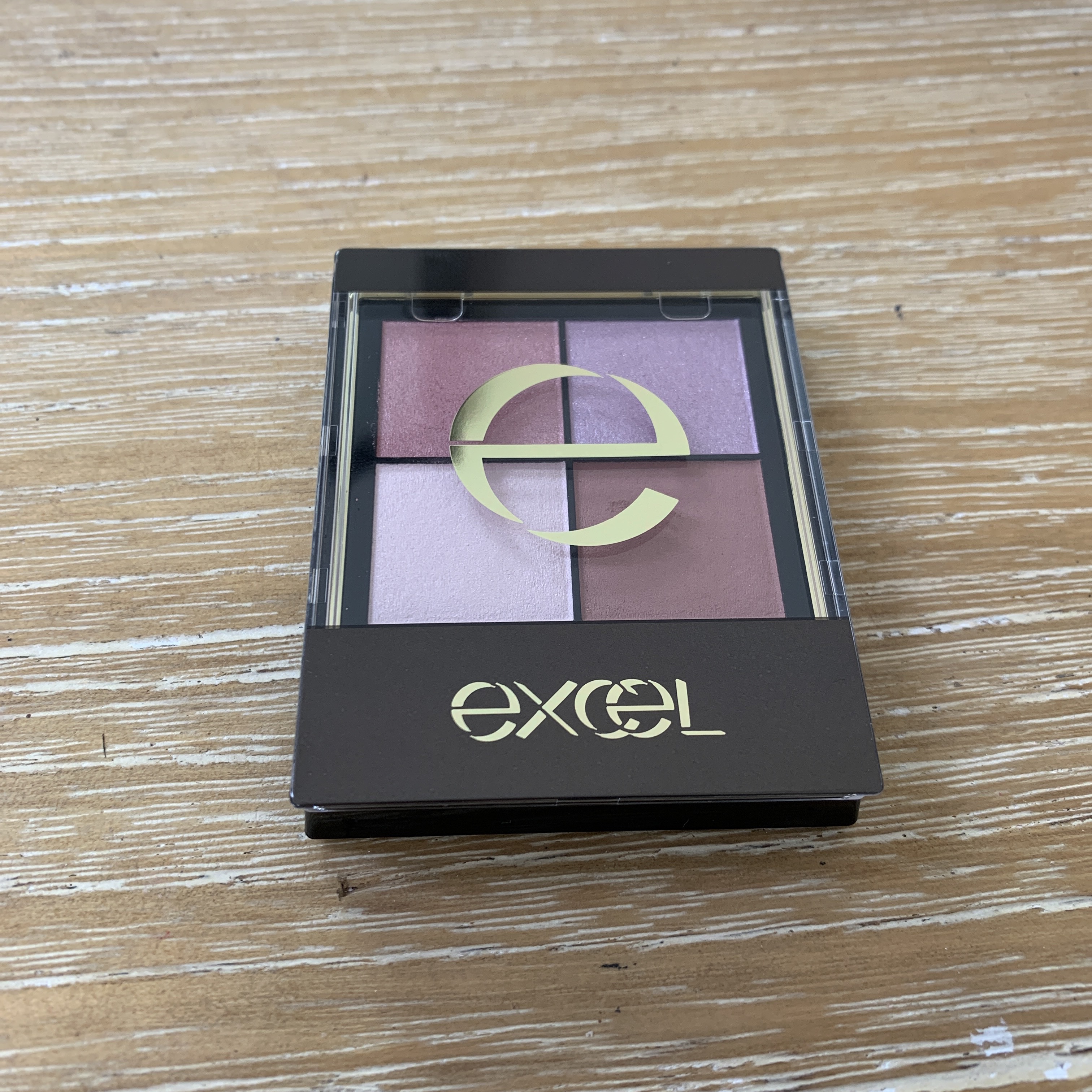 リアルクローズシャドウ/excel/アイシャドウパレットを使ったクチコミ（1枚目）