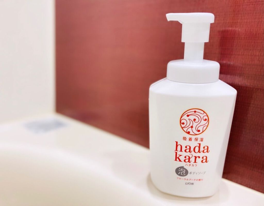 hadakara ボディソープ 泡で出てくるタイプ  フローラルブーケの香り/hadakara/ボディソープを使ったクチコミ（1枚目）