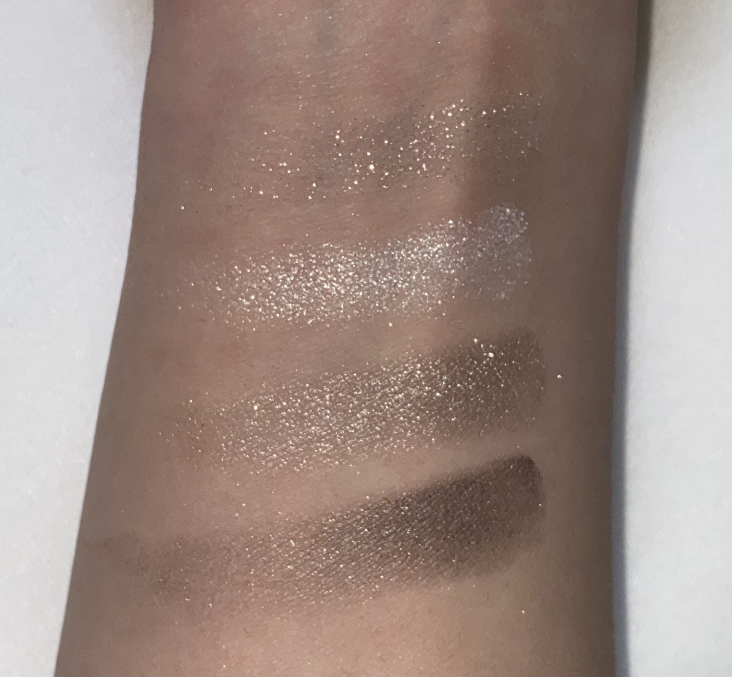 フェイスカラーパレット 510 モノクロームグレイ/チャコット・コスメティクス/アイシャドウパレットを使ったクチコミ（2枚目）