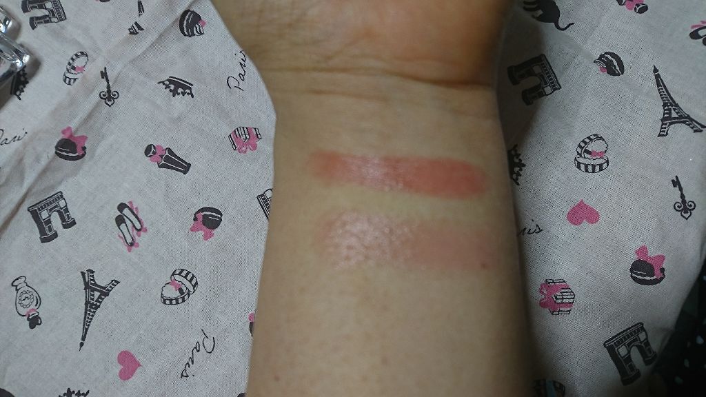 ラスティンググロスリップ/CEZANNE/口紅を使ったクチコミ（2枚目）