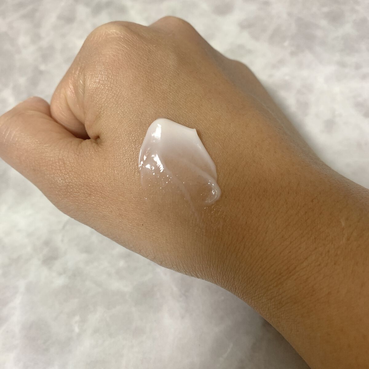 クリアバウンスクリーム  本体 40g/BENEFIQUE/フェイスクリームを使ったクチコミ（2枚目）