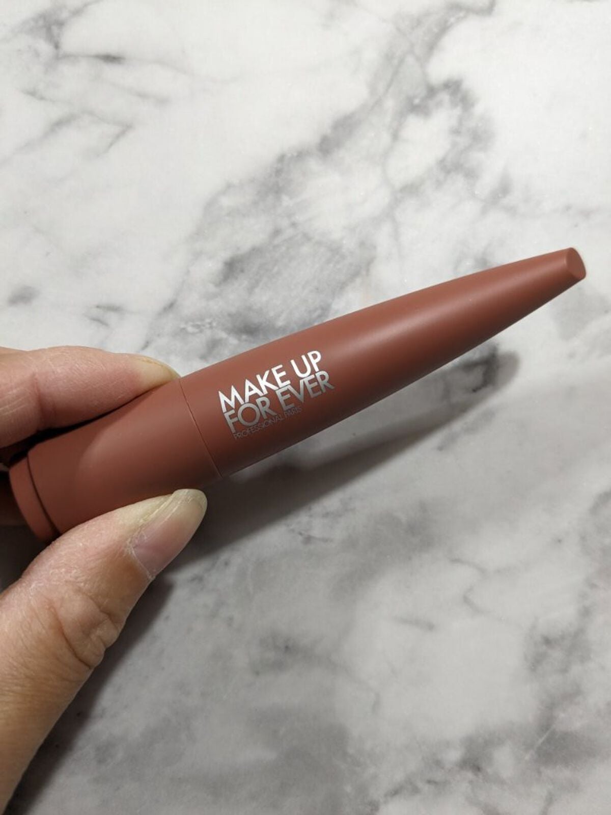 ルージュアーティスト ベルベットヌード/MAKE UP FOR EVER/口紅を使ったクチコミ(5枚目)
