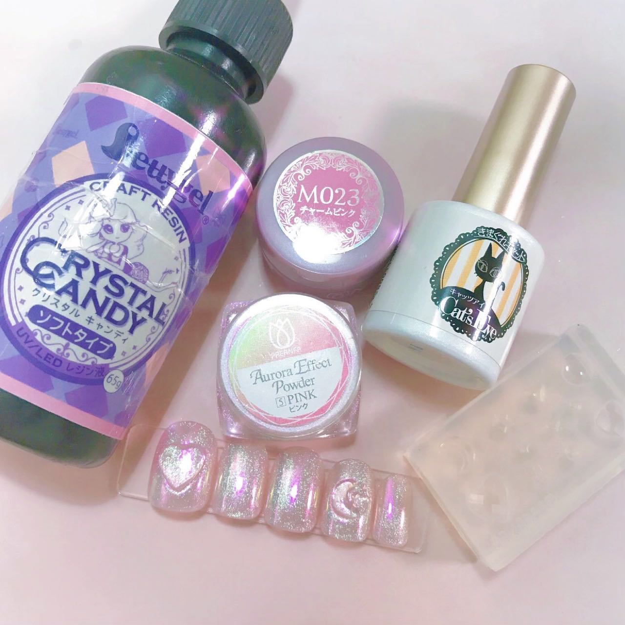 なかやまちえこ on LIPS 「マグネット×オーロラ🪄⠀1日1ネイル制作365日ネイル65日め..」(2枚目)