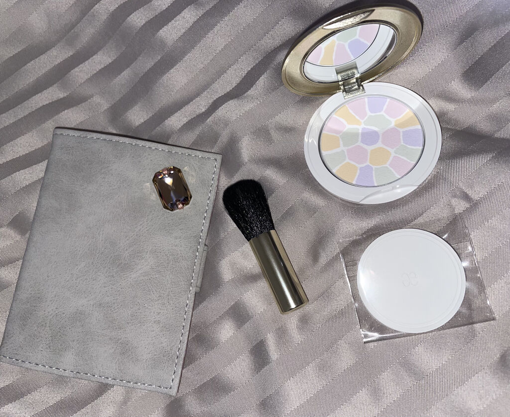 ラ プードル オートニュアンス/Elégance/プレストパウダーを使ったクチコミ（1枚目）