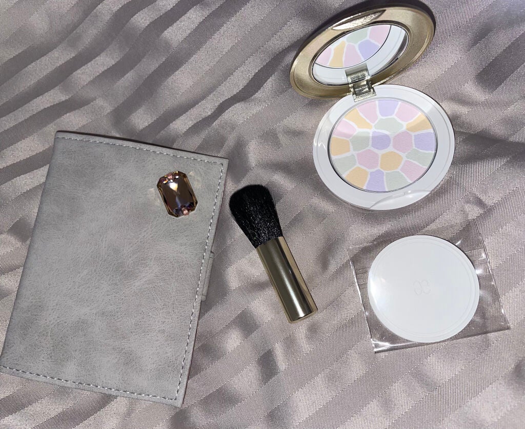 ラ プードル オートニュアンス/Elégance/プレストパウダーを使ったクチコミ(1枚目)