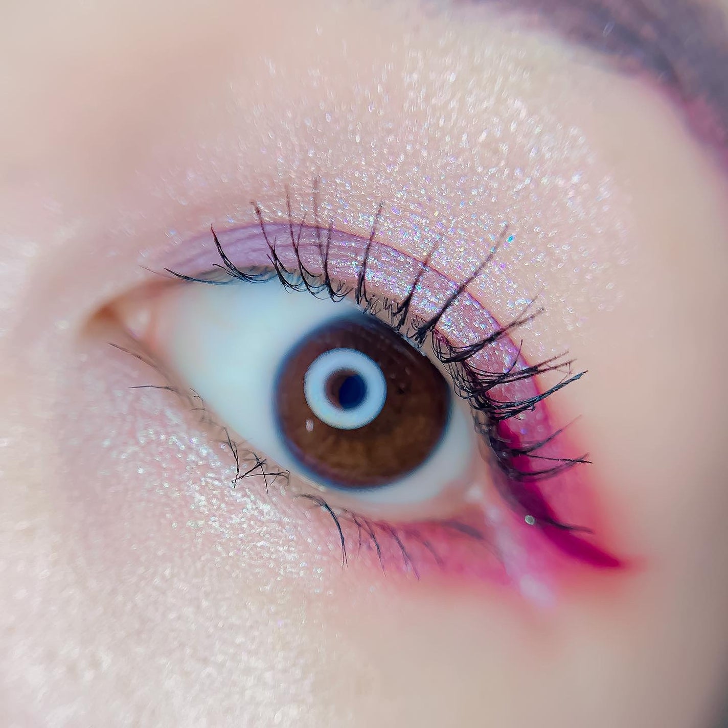 スキルレスライナー/LUMIURGLAS/リキッドアイライナーを使ったクチコミ(3枚目)