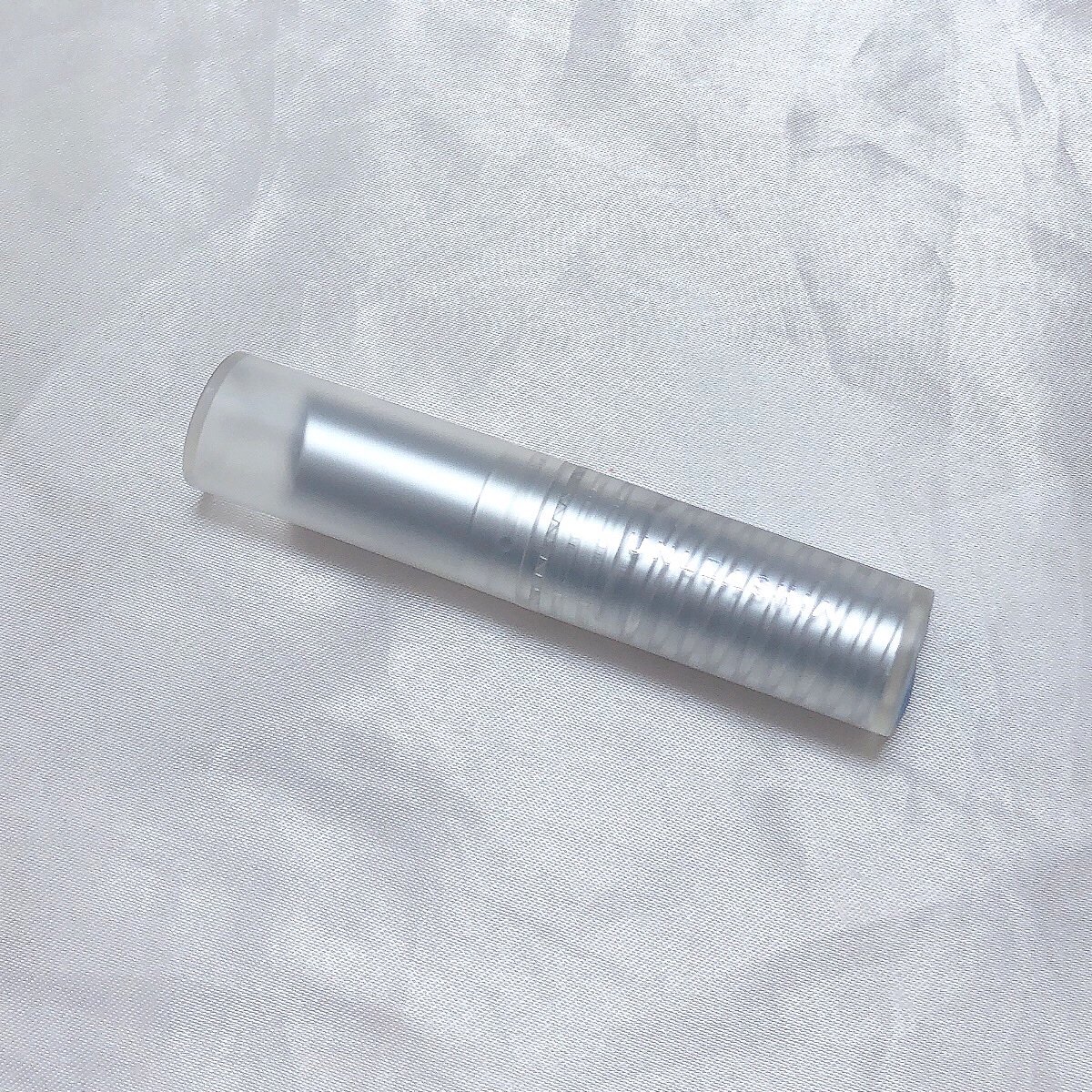 グリッタリーウェブリップバーム N°1ネットライク/unleashia/リップケアを使ったクチコミ（3枚目）