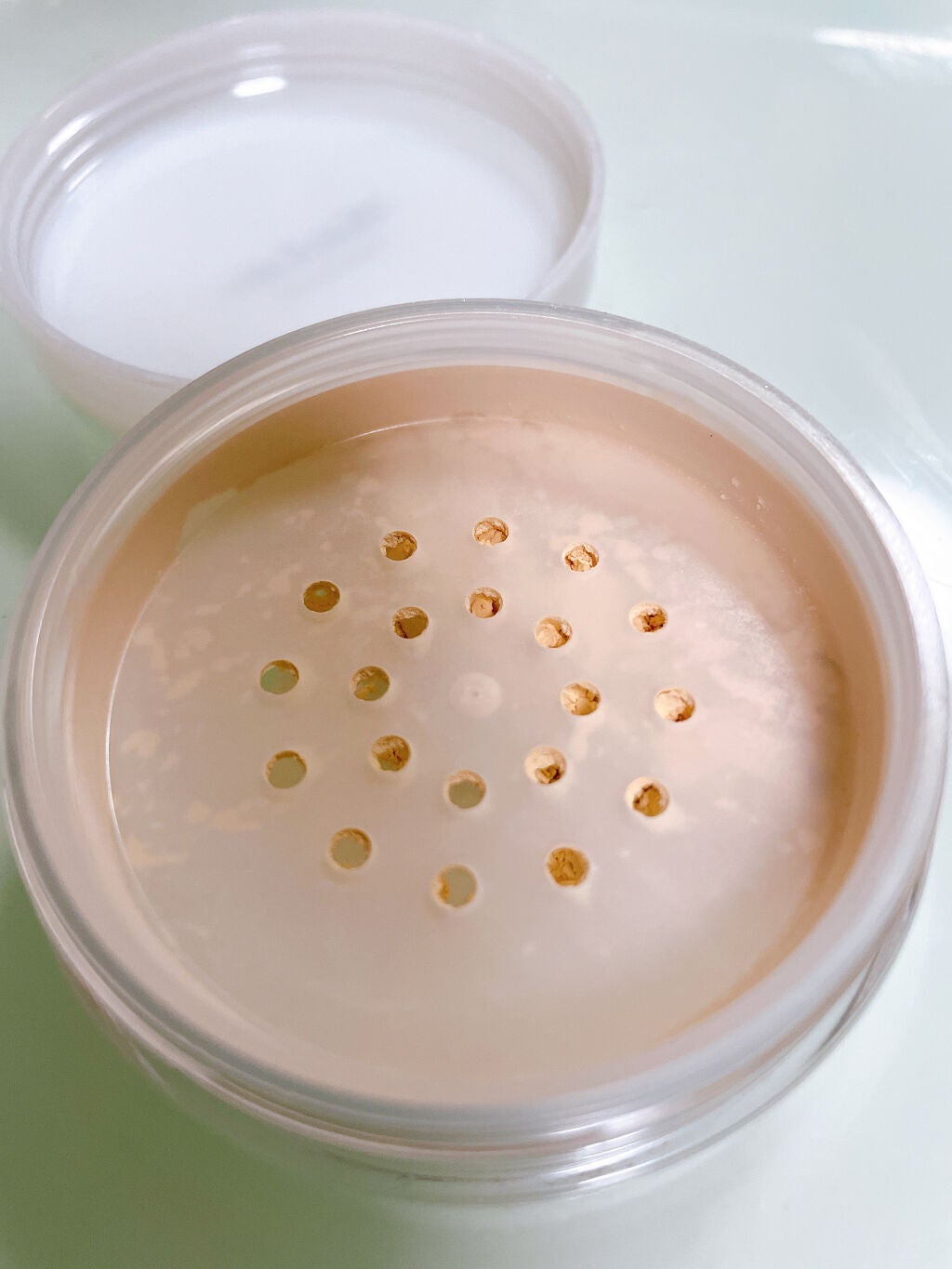 モイストラボ ルースパウダー/Moist Labo/ルースパウダーを使ったクチコミ(2枚目)