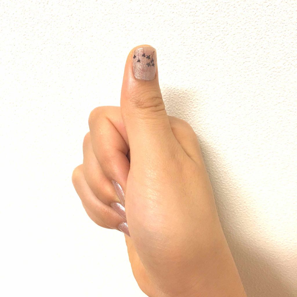 @枝豆 on LIPS 「#セルフネイル#ドライフラワーネイル#しずくネイルシール#プチ..」(1枚目)