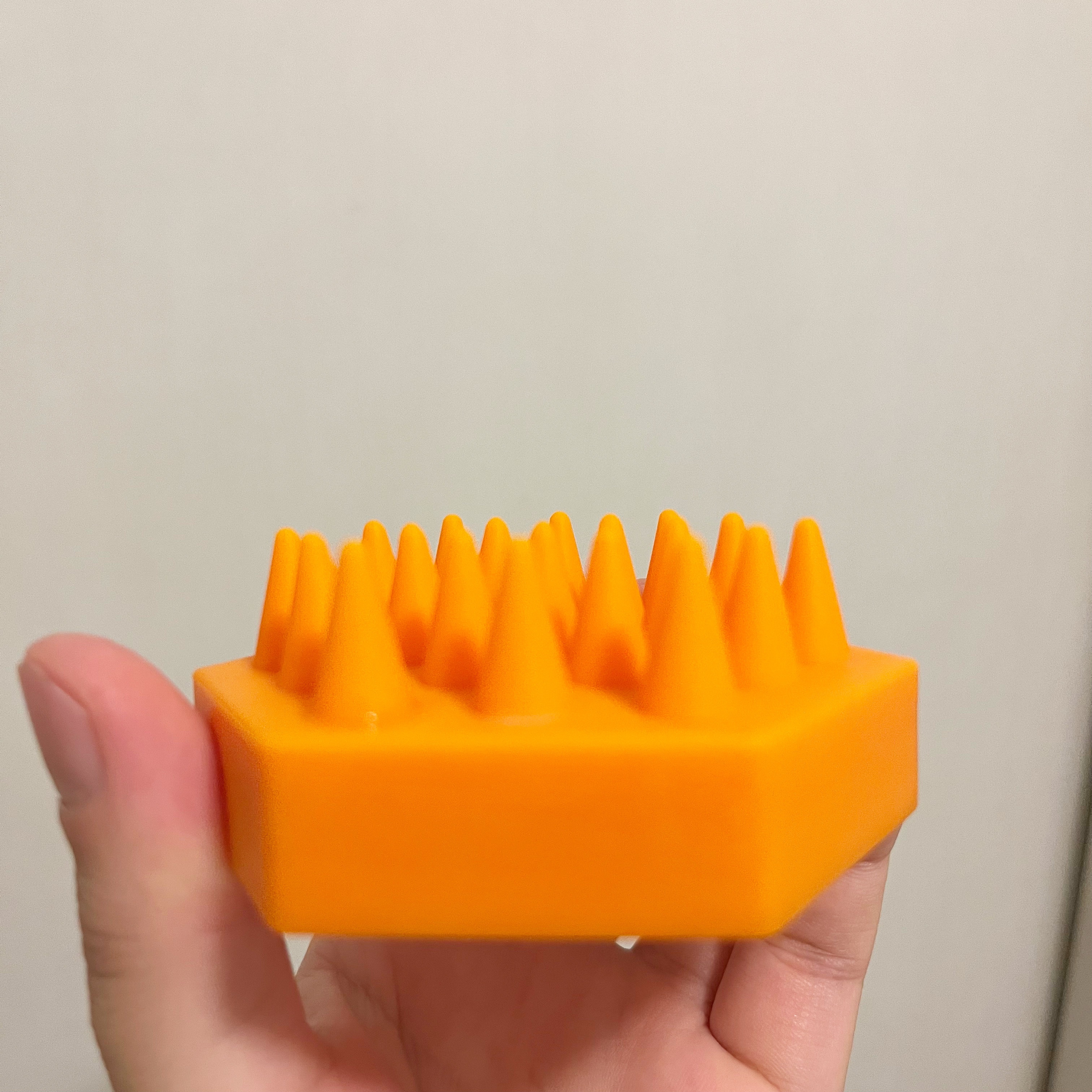 ヘッドスパブラシ ハード/ハニーク/スカルプブラシを使ったクチコミ（2枚目）