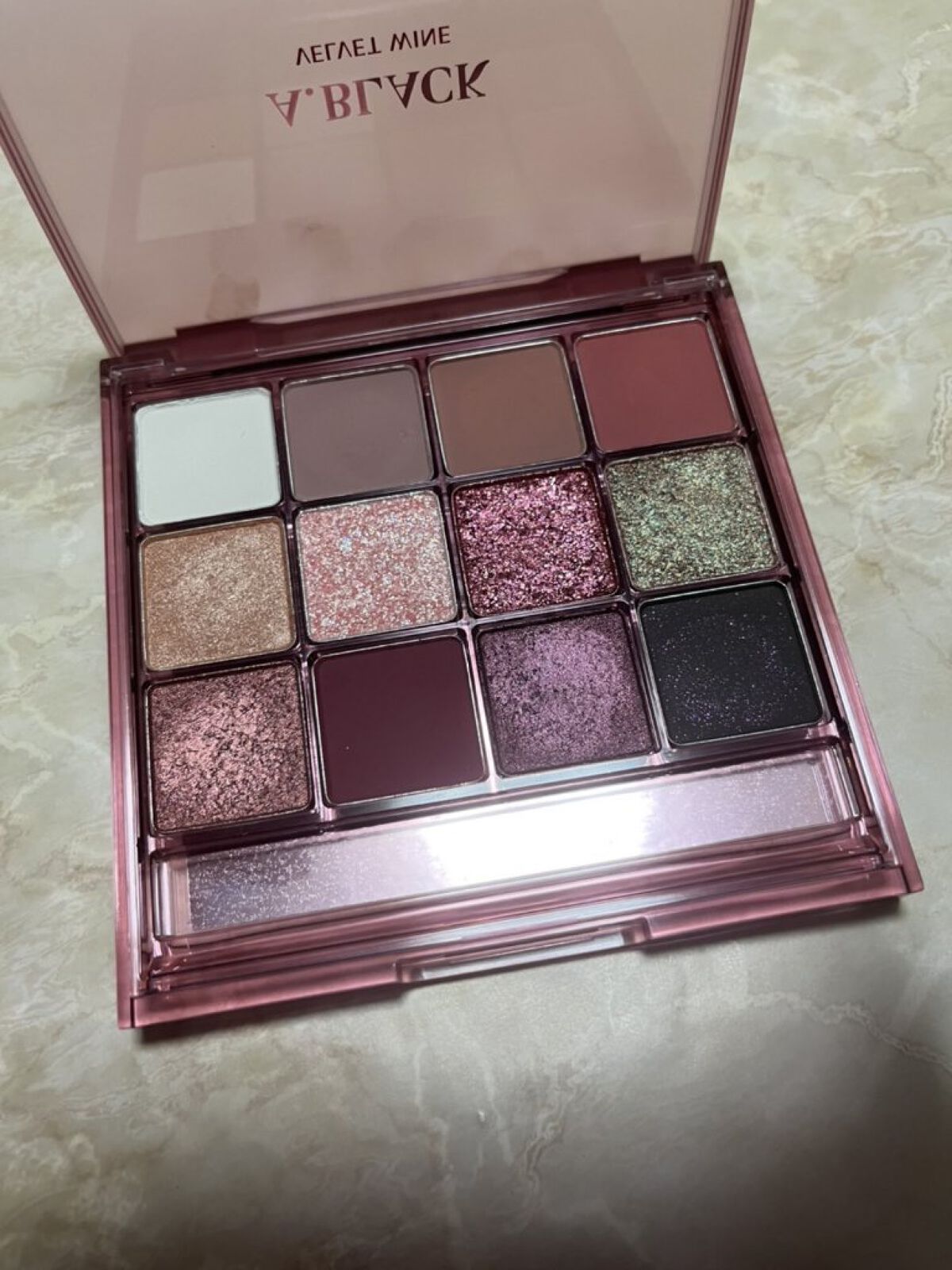 グラムチェンジマルチパレット 05 ベルベットワイン/A.BLACK/マルチパレットを使ったクチコミ（1枚目）
