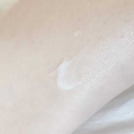 ニベア ロイヤルブルーボディクリーム うるおい密封ケア/ニベア/ボディクリームを使ったクチコミ(5枚目)