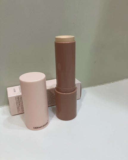 アヤ on LIPS 「ダーマシェア ヴィーガンナチュラルカバー スティックファンデー..」(2枚目)