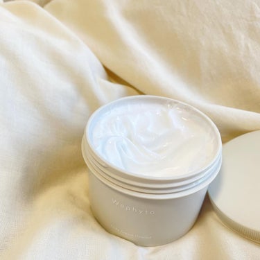 Waphyto Body Cream ボディクリームのクチコミ「

最近はwaphytoのボディクリームを𓂃 𓈒𓏸◌

伸びが良く、なめらかで艶やかな肌になり.....」（1枚目）