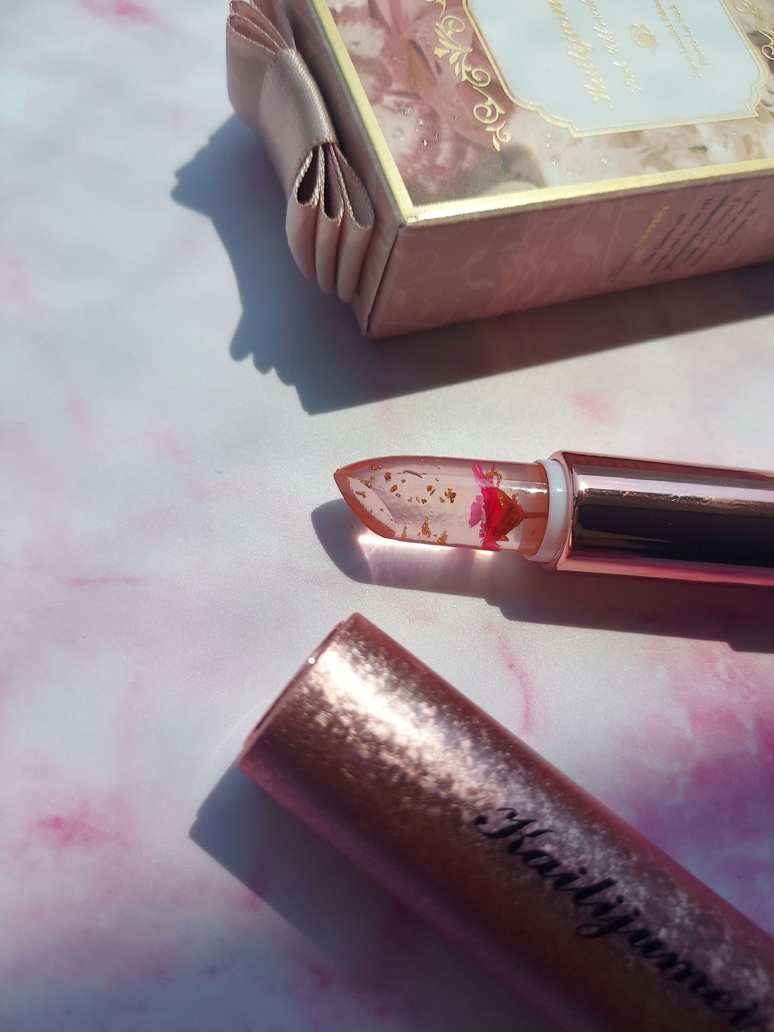 フラワーリップ 日本限定ピンクゴールドモデル/Kailijumei/口紅を使ったクチコミ（1枚目）