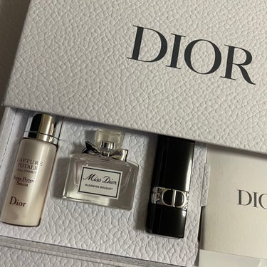 ルージュ ディオール 999S サテン/Dior/口紅を使ったクチコミ（1枚目）
