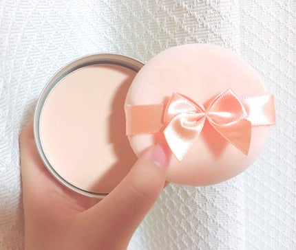 エアリータッチパウダー/クラブ/プレストパウダーを使ったクチコミ(2枚目)