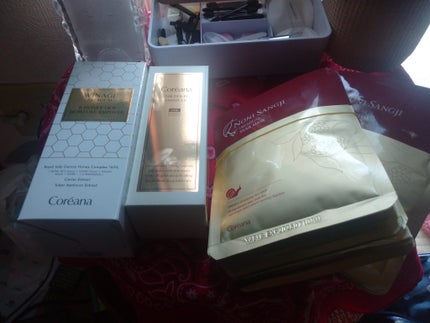 Coreana ウィネージ プレミアム アールハニー デュー モイスチャー アンプルのクチコミ「Qoo10購入品
AMPLE:Nコリアナウィネイジプレミアムハニーアンプル
AMPLE:Nコ.....」(1枚目)