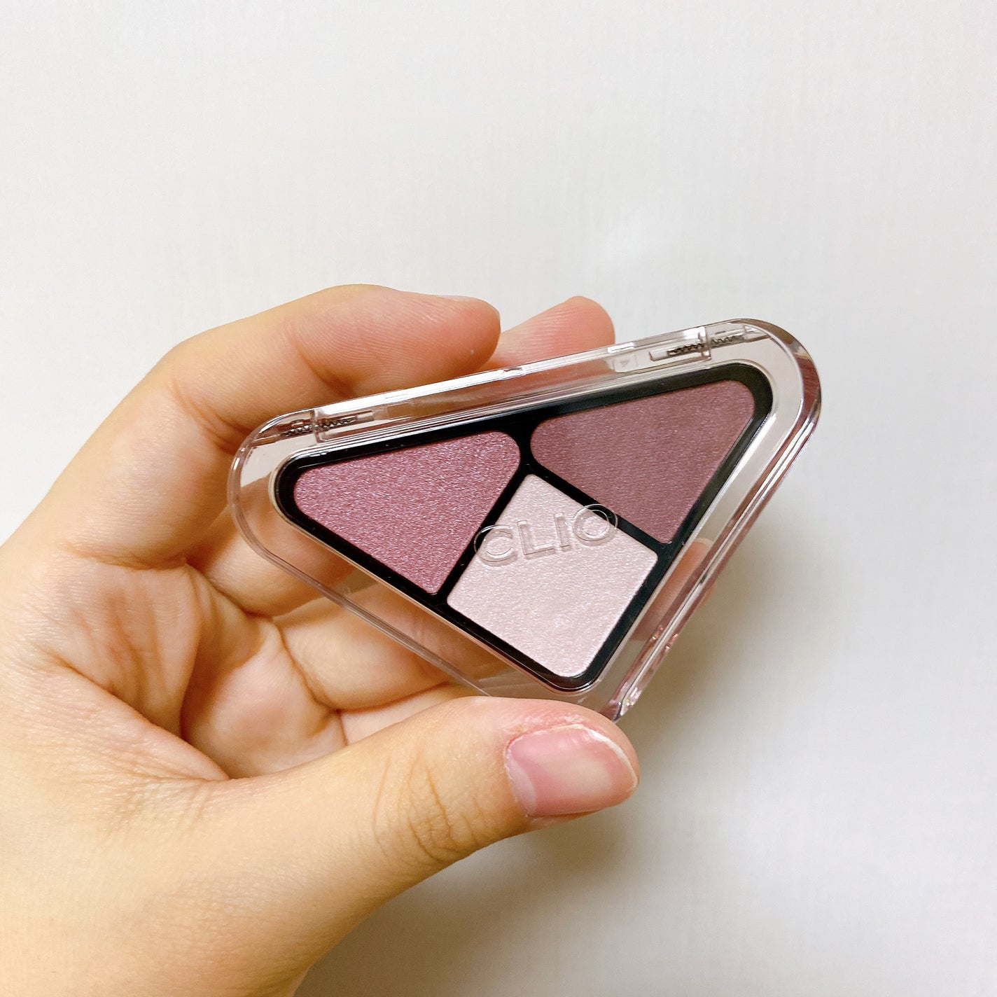 エッセンシャル シャドウ タップ/CLIO/アイシャドウパレットを使ったクチコミ(1枚目)