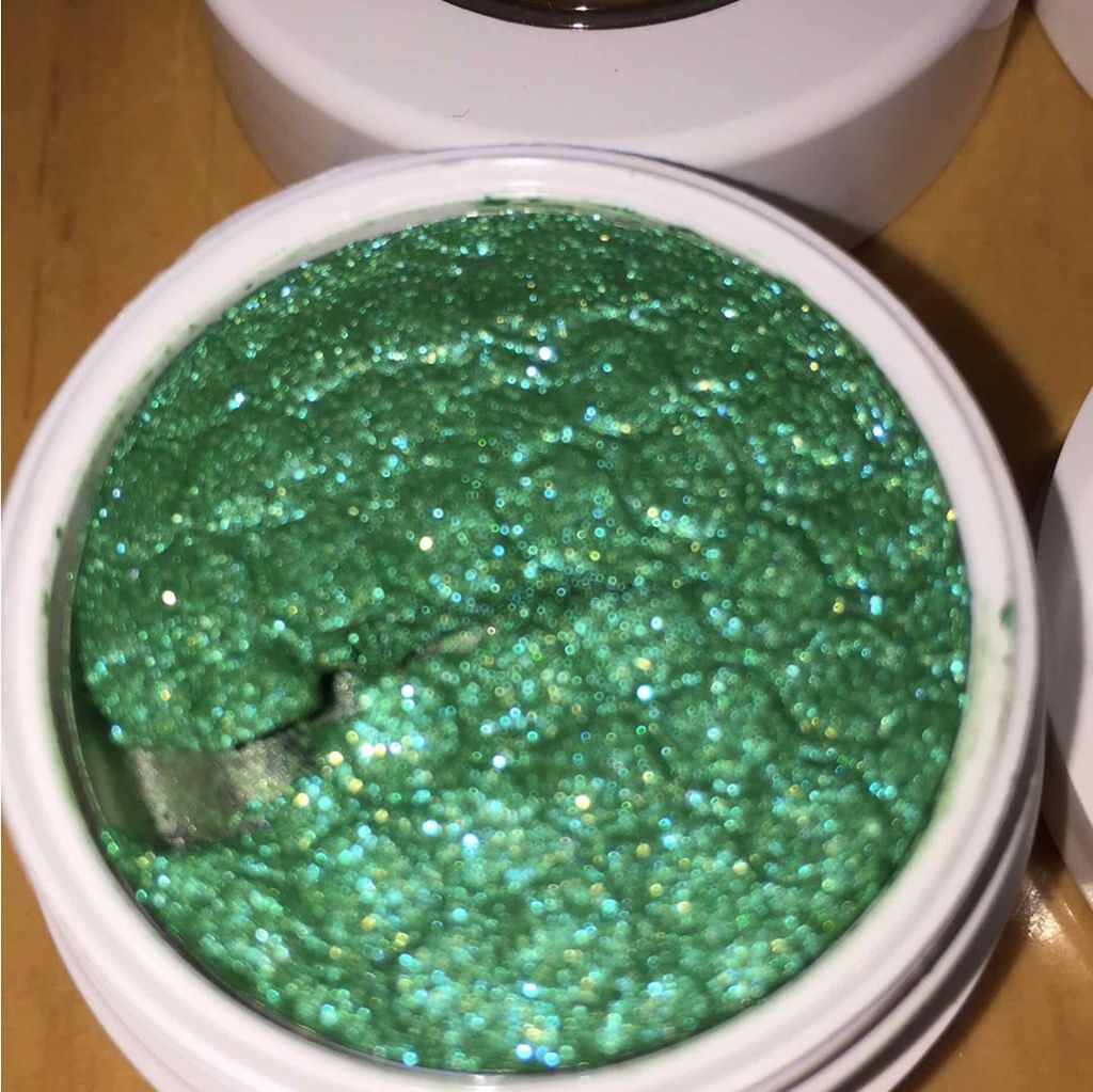 Super Shock Shadow/ColourPop/単色アイシャドウを使ったクチコミ(2枚目)