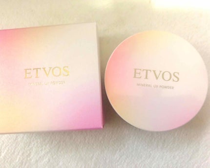ミネラルUVパウダー(旧)/エトヴォス/ルースパウダーを使ったクチコミ(1枚目)