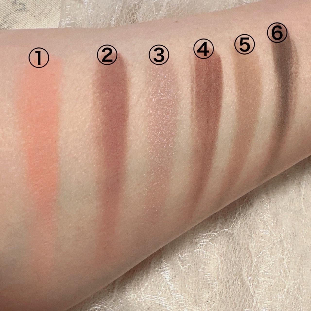 メークアップ コレクション 2023/ESTEE LAUDER/メイクアップキットを使ったクチコミ（3枚目）