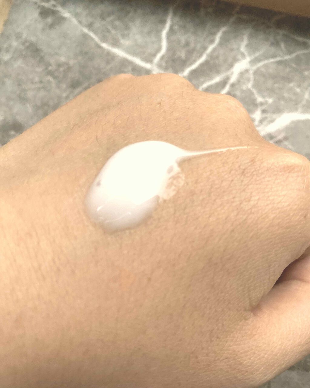 マシュマロケアボディミルク シルキーフラワーの香り/ニベア/ボディミルクを使ったクチコミ（3枚目）