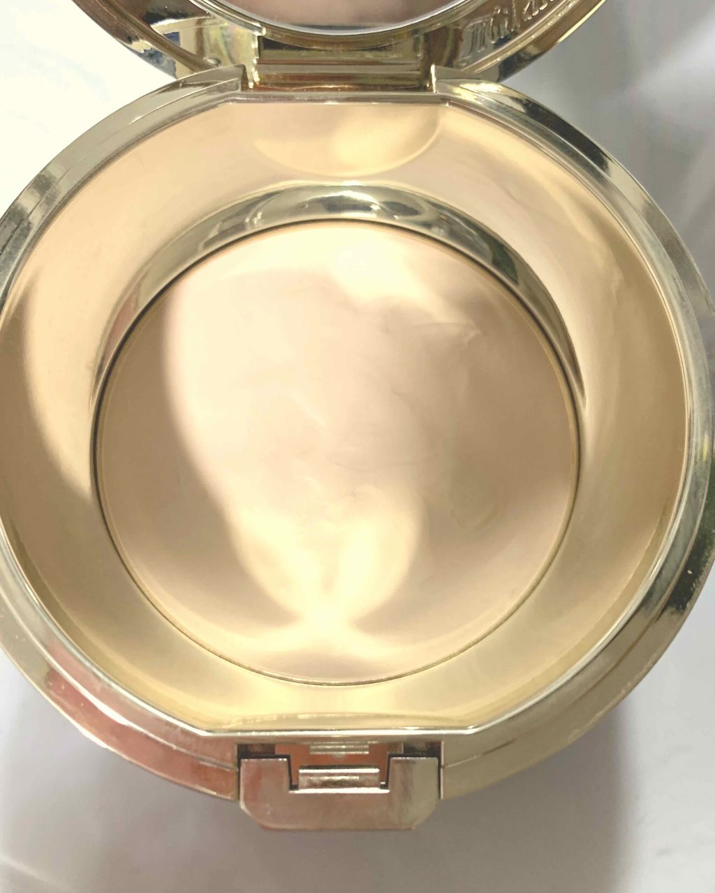 フェースアップパウダー<ミラノコレクション2018>/ミラノコレクション/プレストパウダーを使ったクチコミ(2枚目)