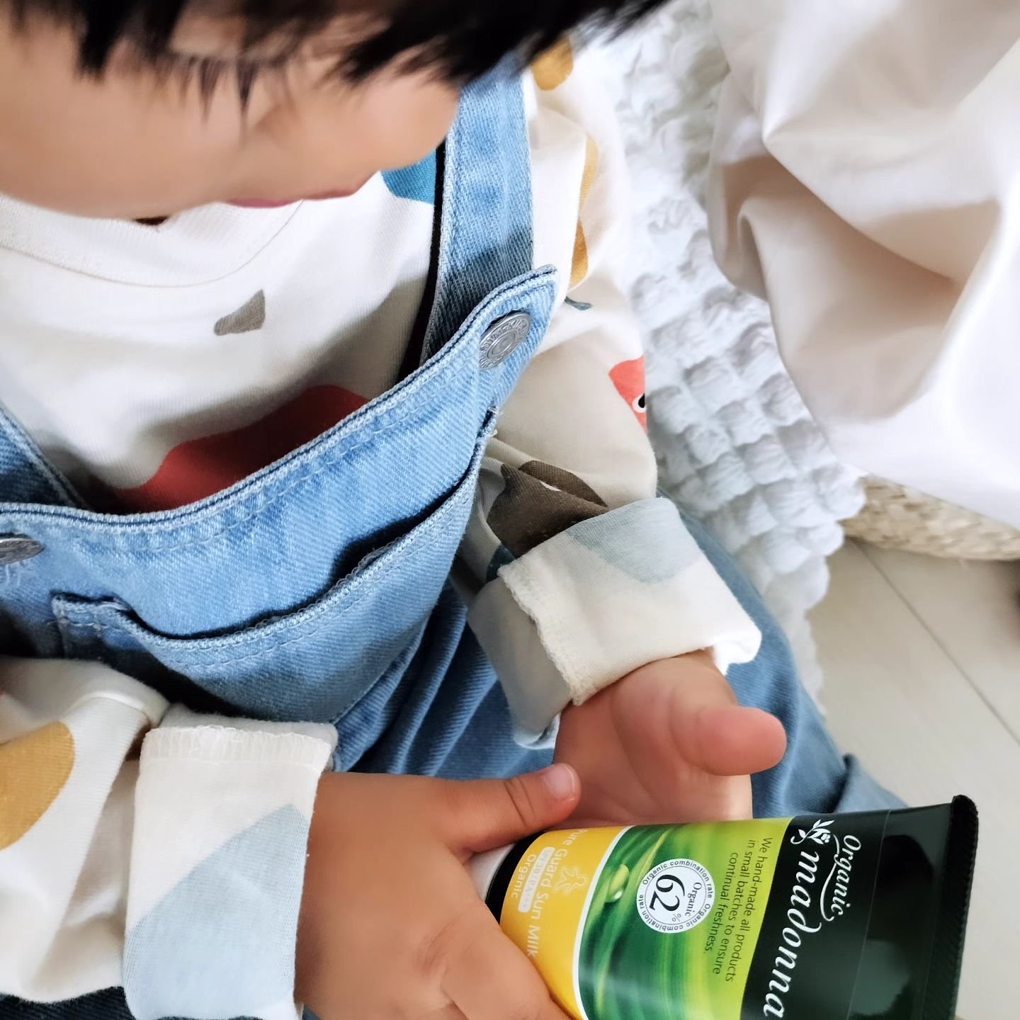 アロマピュアサンミルク/オーガニックマドンナ/日焼け止めクリームを使ったクチコミ（1枚目）