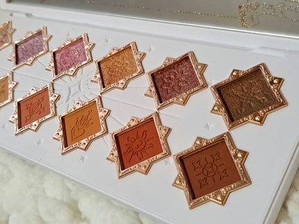 リトルエンジェル12色アイシャドウパレット/FlowerKnows/アイシャドウパレットを使ったクチコミ(5枚目)