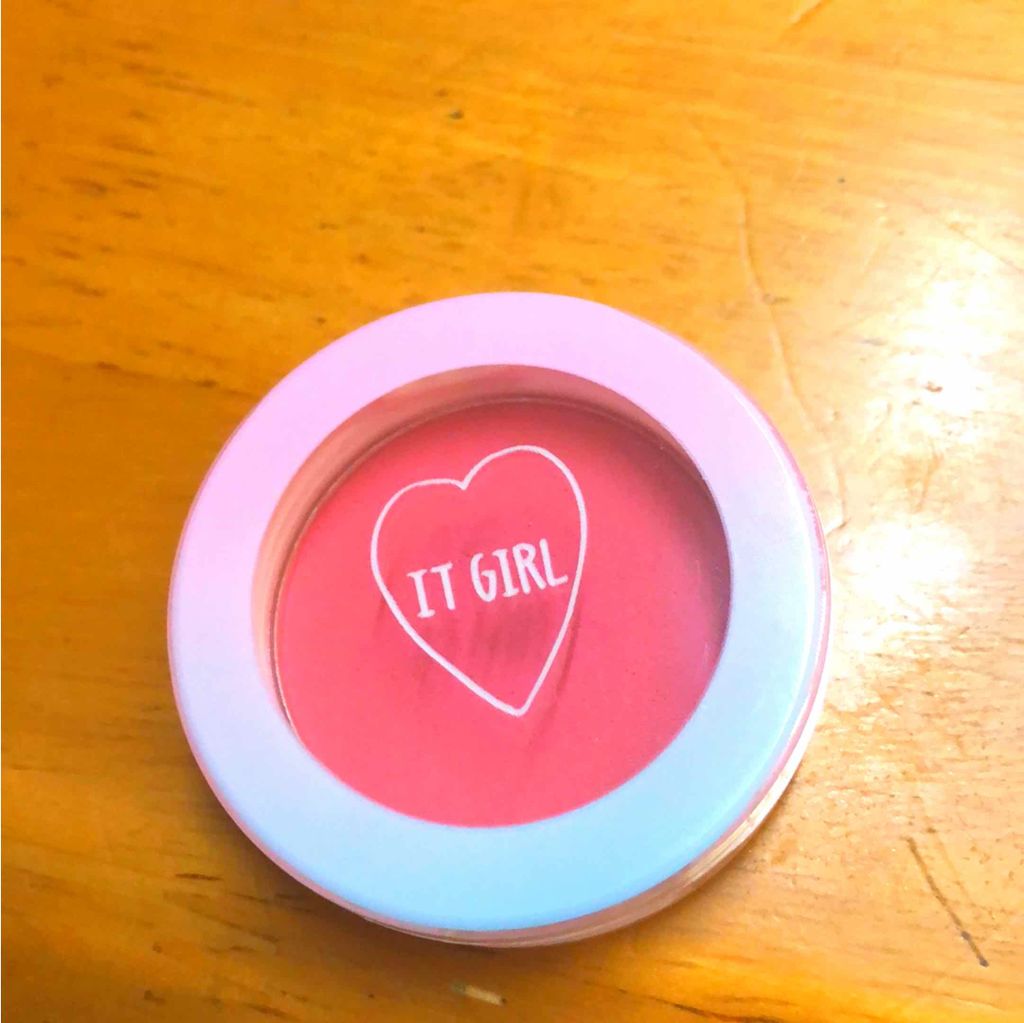 ダイソー×IT GIRL アイシャドウ/DAISO/単色アイシャドウを使ったクチコミ(1枚目)