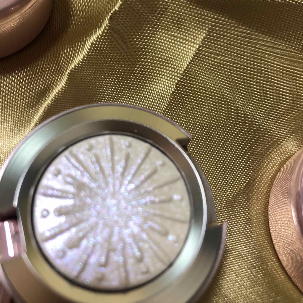 エクストラ ディメンション フォイル アイシャドウ M·A·C フロステッド ファイヤーワーク/M・A・C/単色アイシャドウを使ったクチコミ（2枚目）