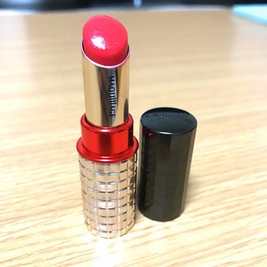 久しぶりに濃いめの色を買いました💄💋

あまり濃い色はつけないけど、クリスマスディナーにどうかなぁ？って購入.+*:ﾟ+｡.☆

個人的にはピュア塗りが好きだけど、たまには大人もいいかも💕