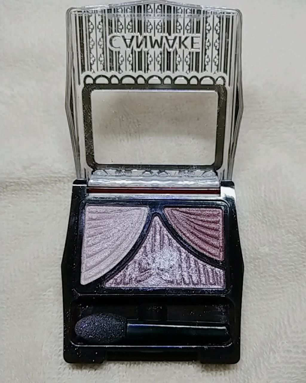 ジューシーピュアアイズ/キャンメイク/アイシャドウパレットを使ったクチコミ（2枚目）