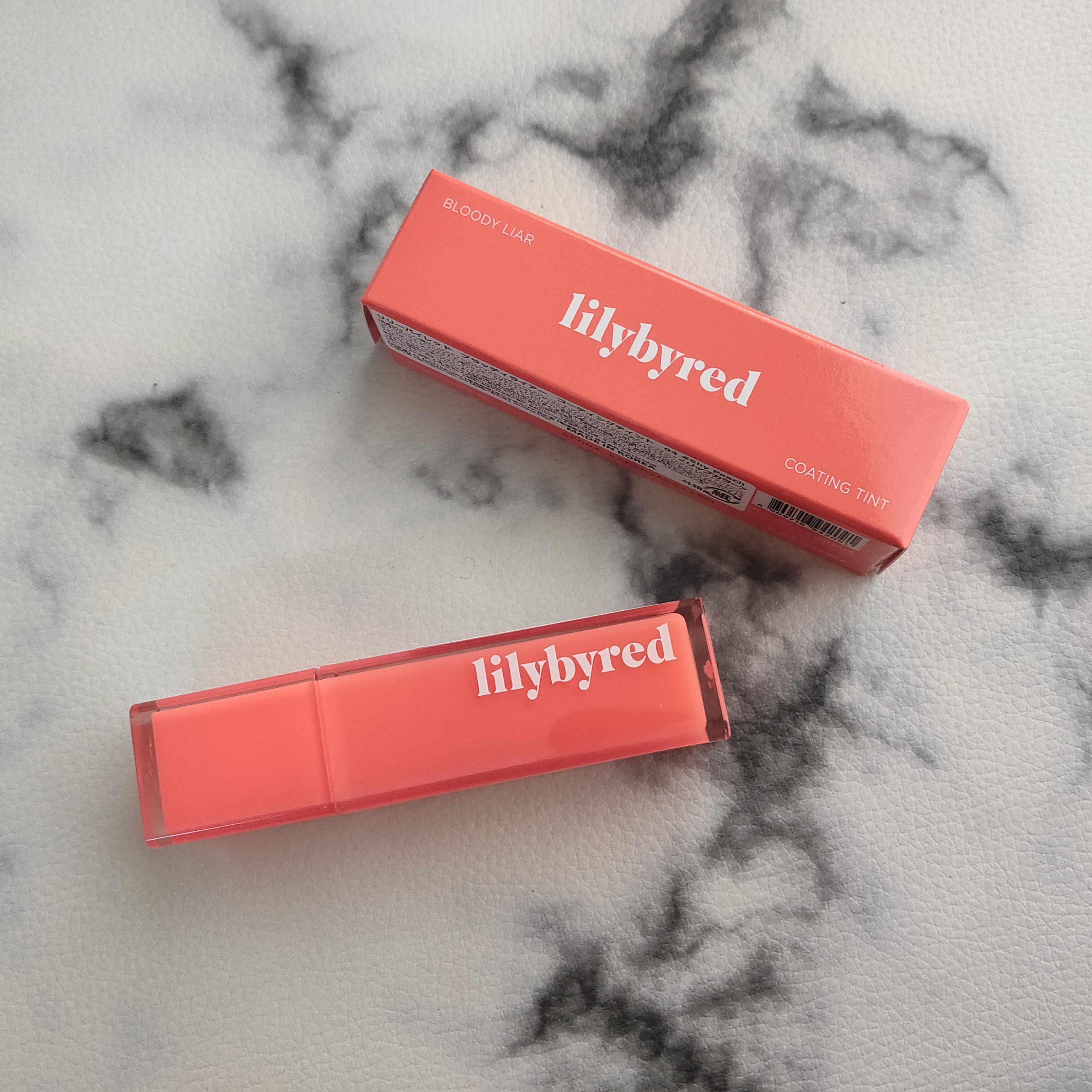 ブラッディライアー コーティングティント/lilybyred/リップティントを使ったクチコミ（2枚目）