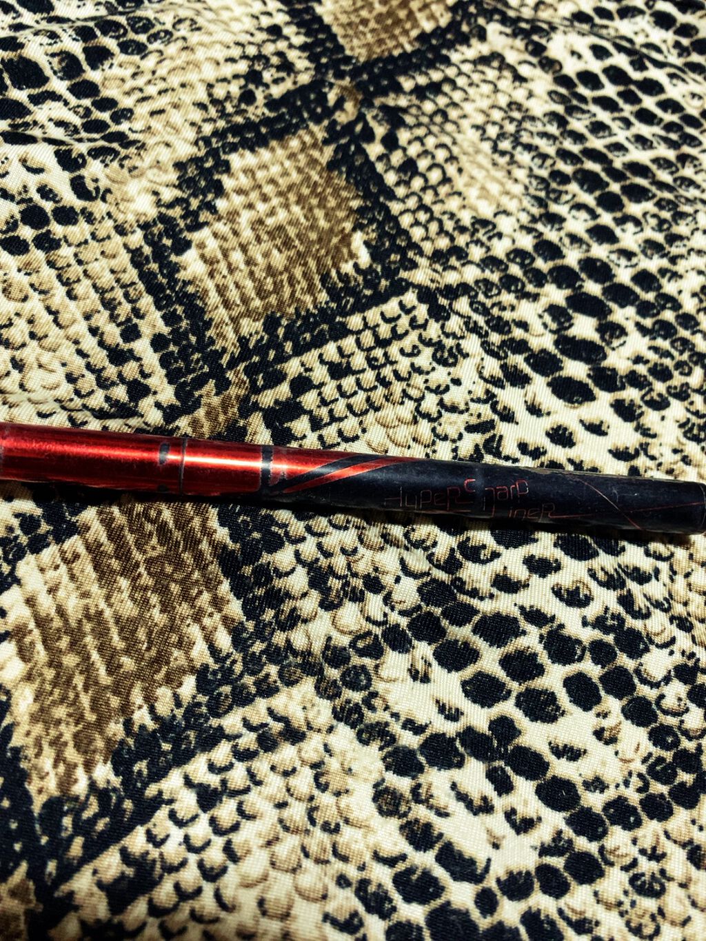 ハイパーシャープ ライナー R BU-1 バーガンディ/MAYBELLINE NEW YORK/リキッドアイライナーを使ったクチコミ（1枚目）