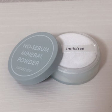 ノーセバム　ミネラルパウダー　N/innisfree/ルースパウダーを使ったクチコミ（2枚目）