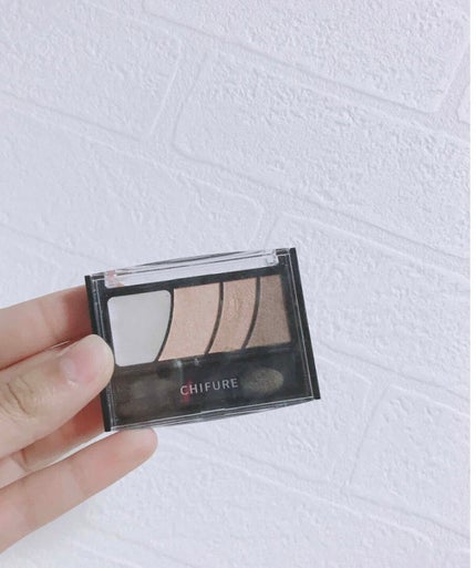 グラデーション アイ カラー(チップ付)/ちふれ/アイシャドウパレットを使ったクチコミ(3枚目)