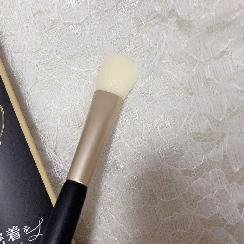 アイシャドウブラシL/フェリセラ/メイクブラシを使ったクチコミ（3枚目）