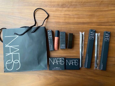 オーデイシャスリップスティック 9477/NARS/口紅を使ったクチコミ（1枚目）