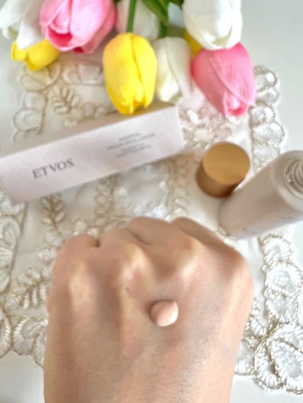 ミネラルフレッシュスキンリキッド/エトヴォス/リキッドファンデーションを使ったクチコミ(4枚目)