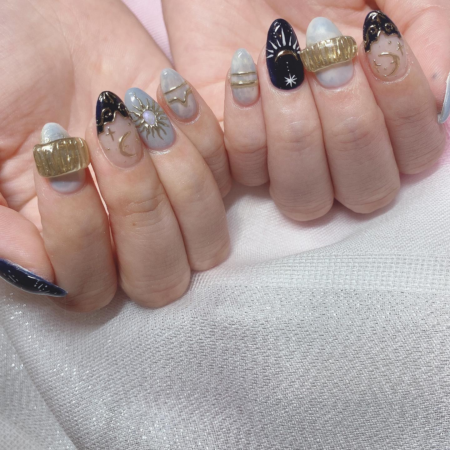 #モロッカンネイル,#夏ネイル,#アラビアンネイル,#リングネイル,#ミラーネイル,#ネイビーネイル,#ブルーネイル,#韓国ネイル,#タイダイネイルのネイルデザイン