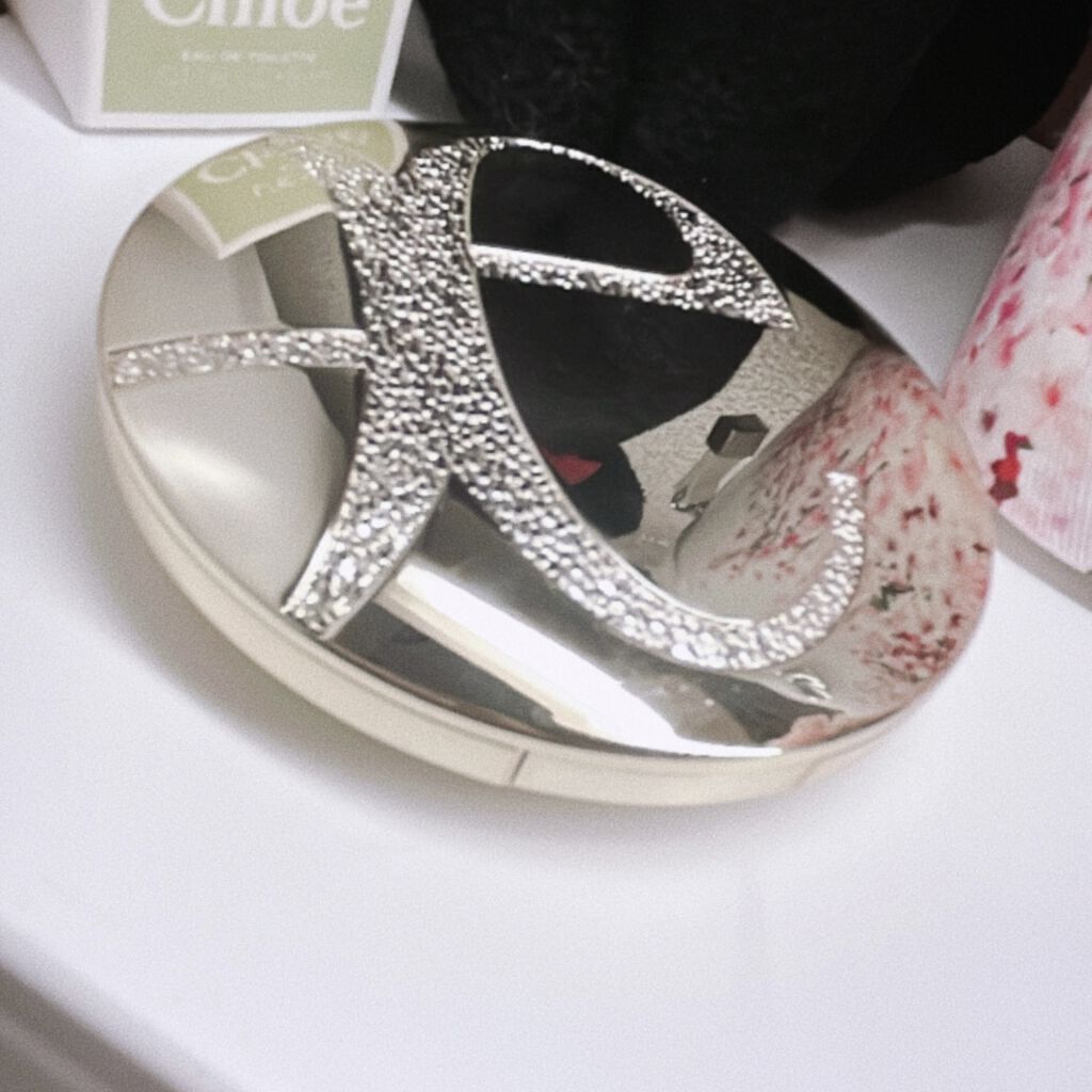 ラ プードル オートニュアンス II フェミニン/Elégance/プレストパウダーを使ったクチコミ（1枚目）