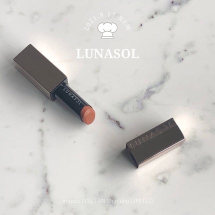 プランプメロウリップス サテン/LUNASOL/口紅を使ったクチコミ(1枚目)