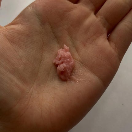 キューミースウィートボムタラソスクラブ ピオニーブーケの香り/AGARISM/ボディスクラブを使ったクチコミ(3枚目)