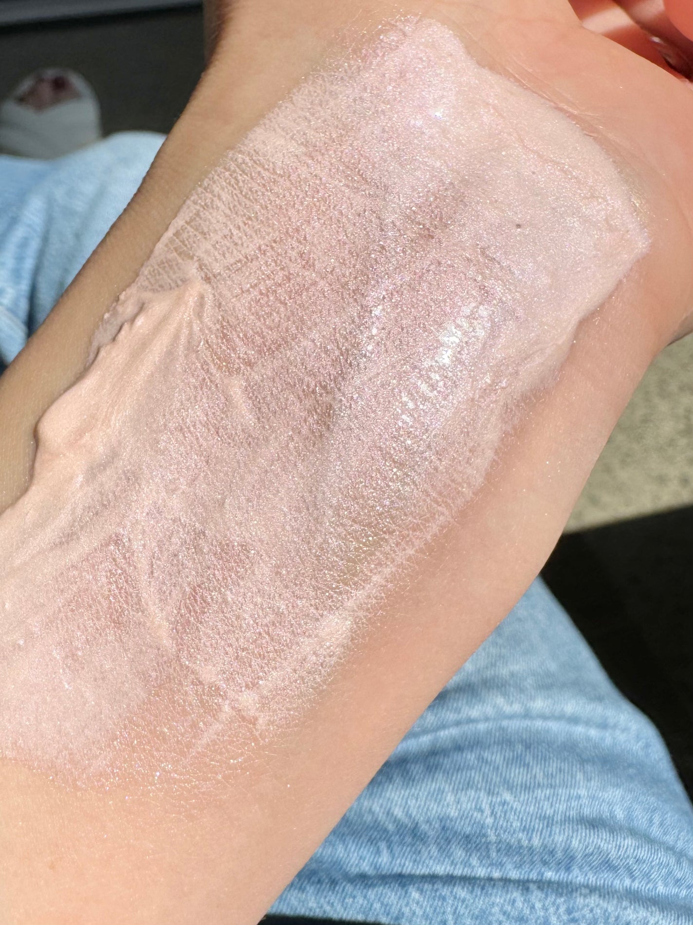 ル ブラン ロージー ドロップス/CHANEL/リキッドハイライトを使ったクチコミ(3枚目)